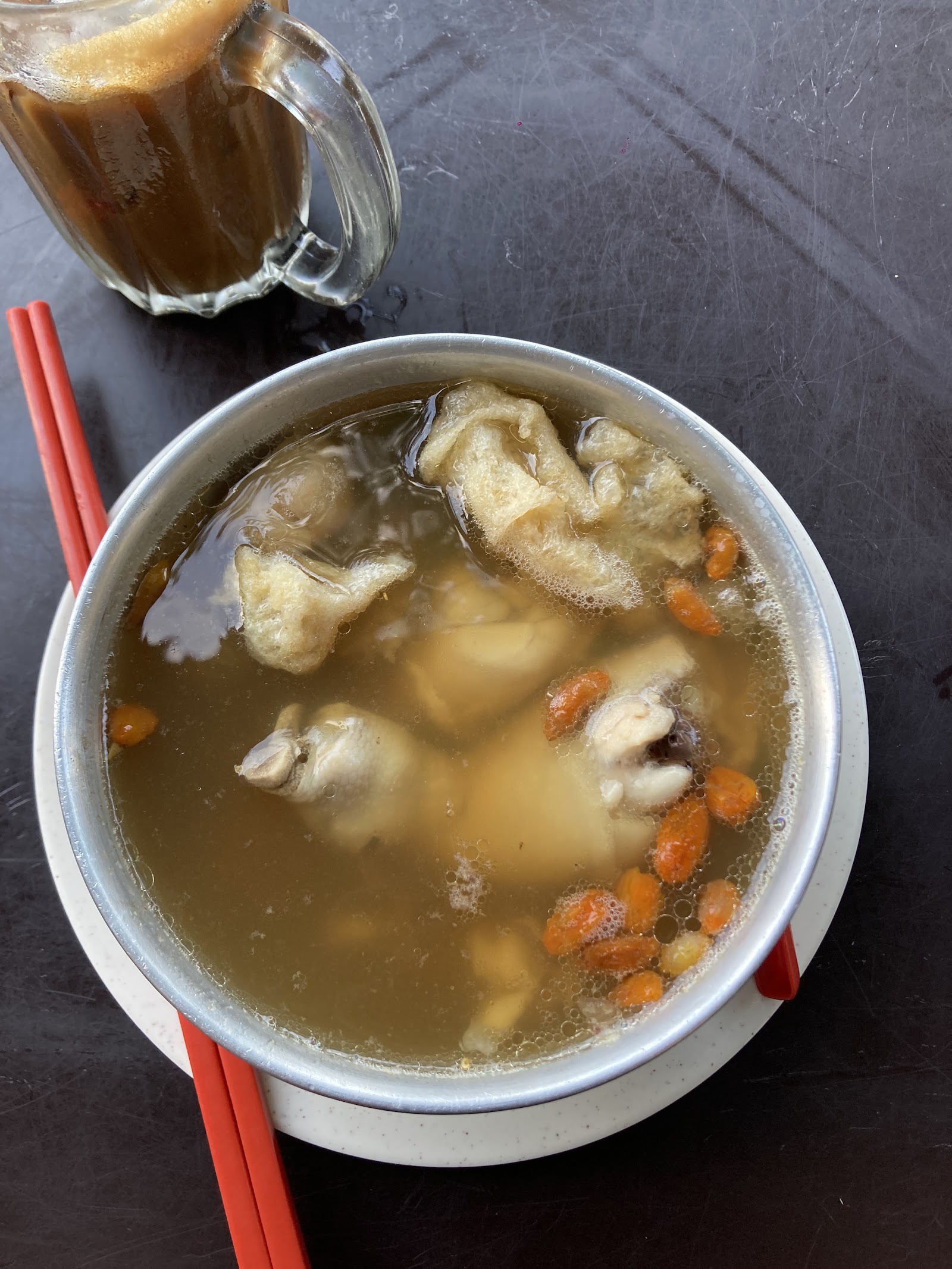 药材鸡汤 鸡腿X2 HERBAL CHICKEN SOUP (2 DRUMSTICK)